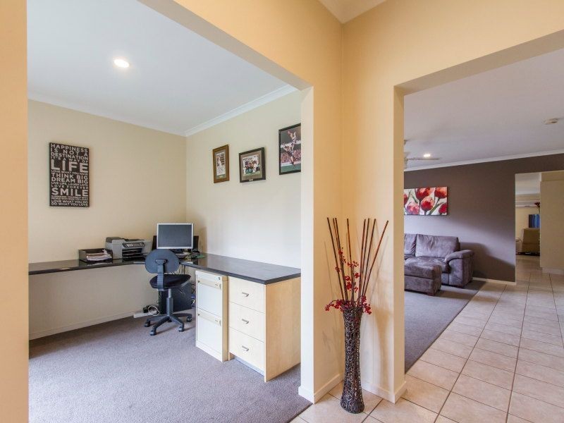 17 Gum Nut Drive, Langwarrin VIC 3910