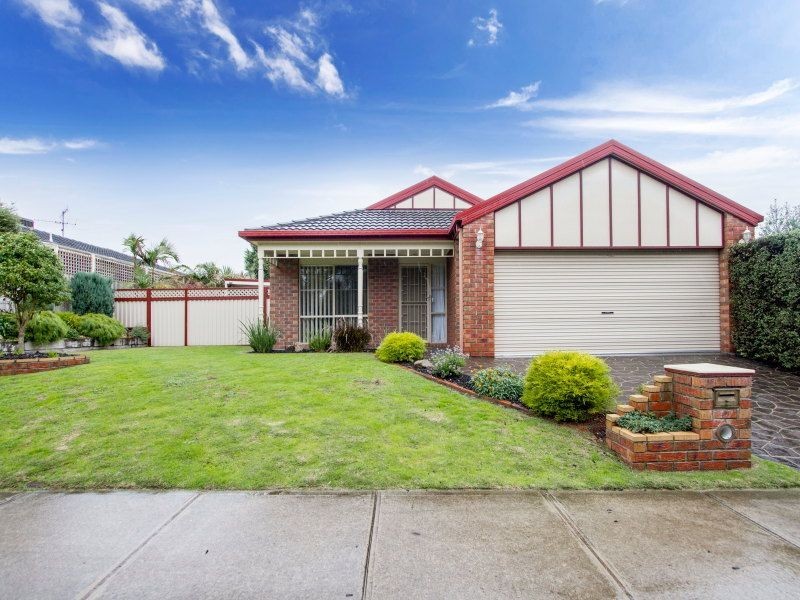 17 Gum Nut Drive, Langwarrin VIC 3910