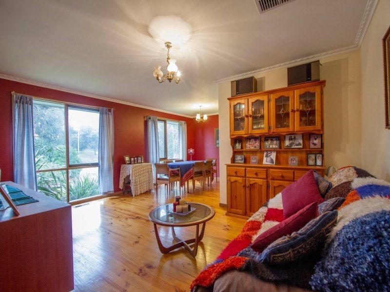 8 Clematis Court, Langwarrin VIC 3910