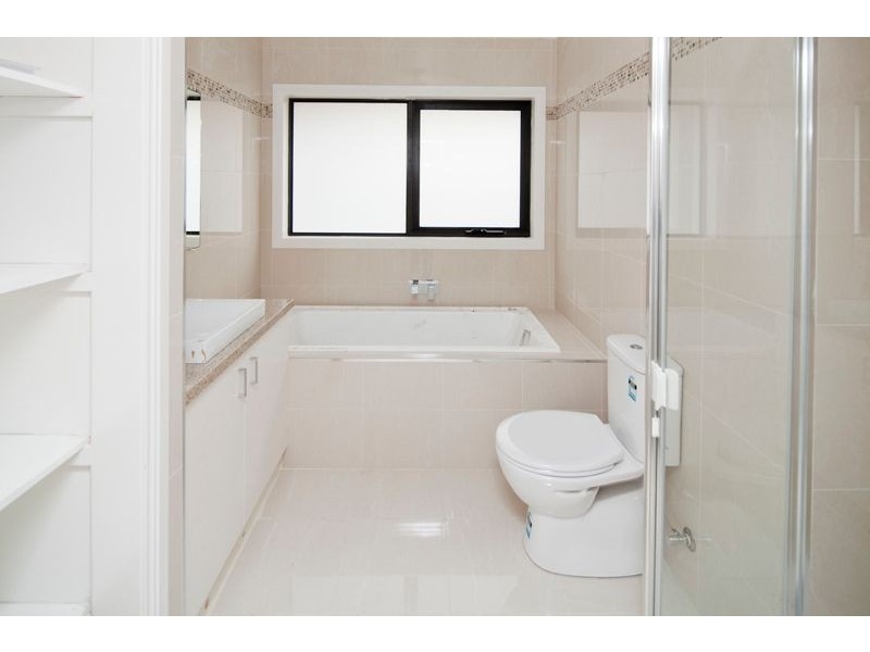 2/17 Myrtle Street, Langwarrin VIC 3910