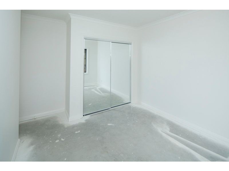 2/17 Myrtle Street, Langwarrin VIC 3910