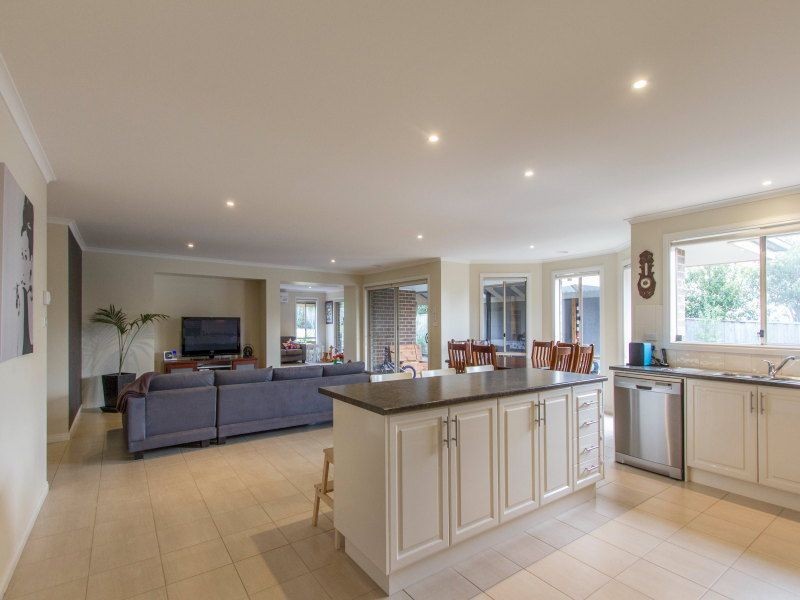 5 Sundew Drive, Langwarrin VIC 3910