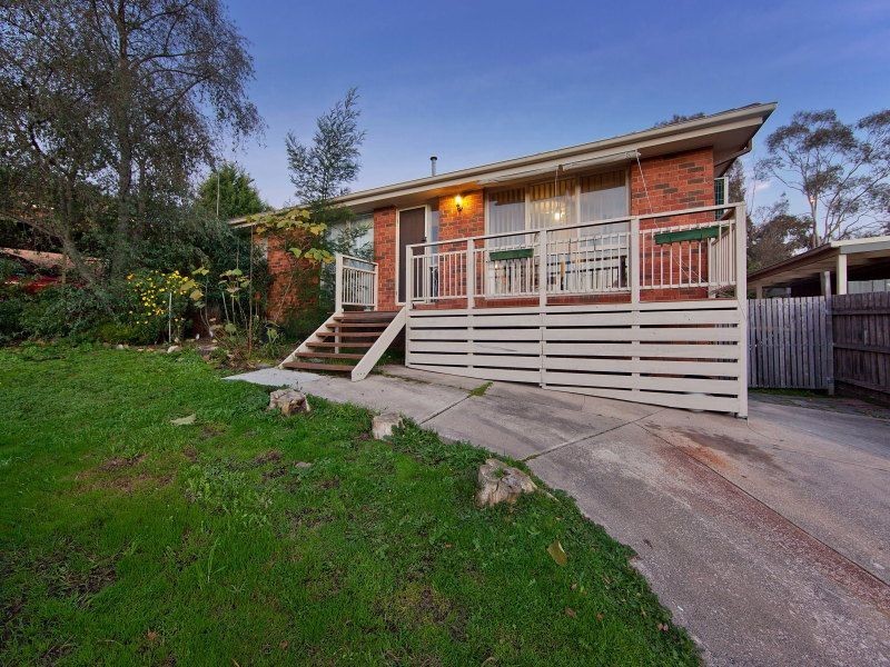 4 Green Acres Court, Langwarrin VIC 3910