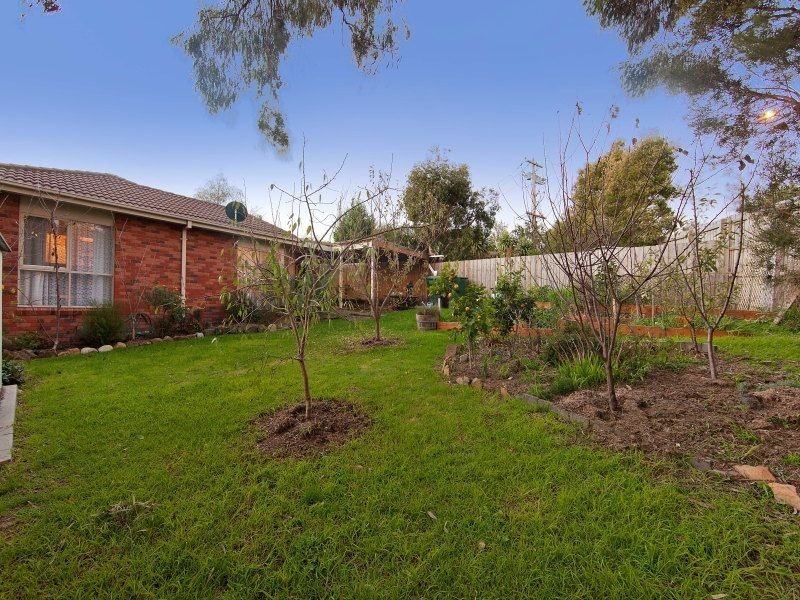 4 Green Acres Court, Langwarrin VIC 3910
