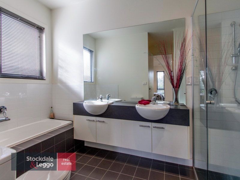 6 Serenity Dve, Langwarrin VIC 3910