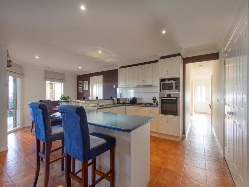 7 Yvonne Court, Langwarrin VIC 3910