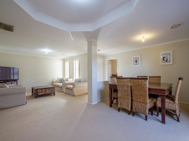 21 Wattlebird Way, Langwarrin VIC 3910