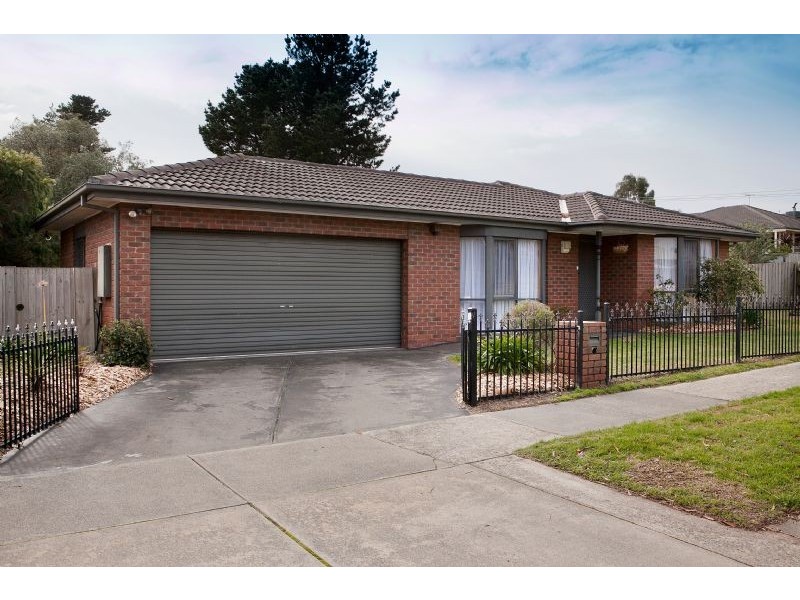 1 Mathew Court, Langwarrin VIC 3910