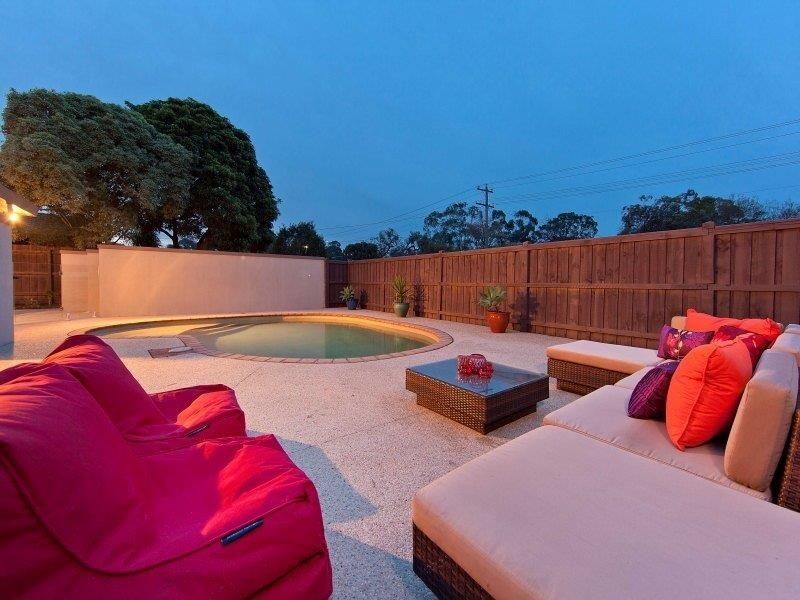 1 Lorraine Avenue, Langwarrin VIC 3910