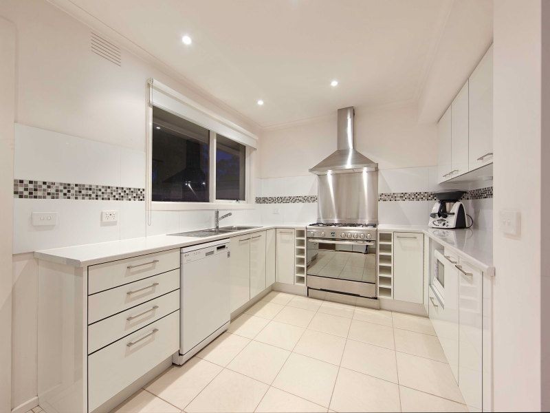 1 Lorraine Avenue, Langwarrin VIC 3910