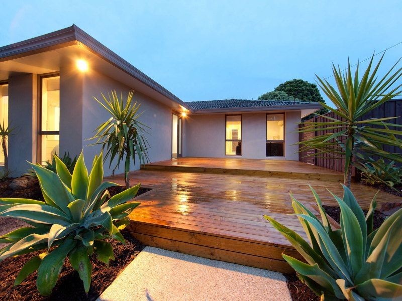 1 Lorraine Avenue, Langwarrin VIC 3910