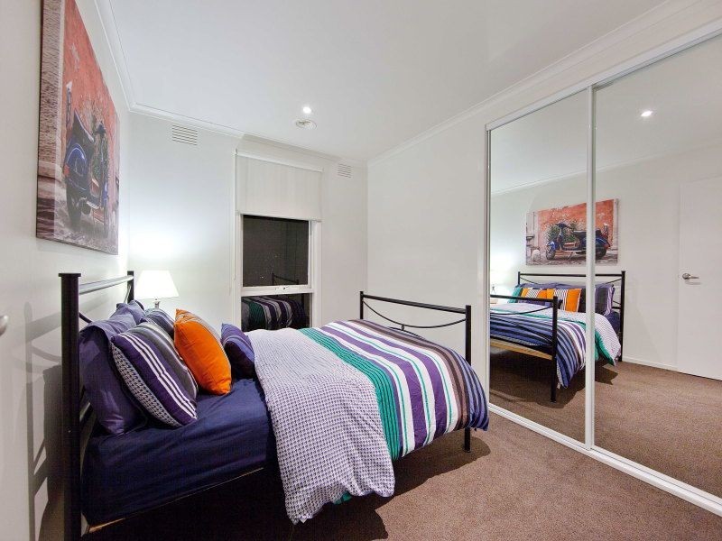 1 Lorraine Avenue, Langwarrin VIC 3910