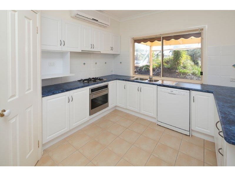 5 Bottlebrush Crt., Langwarrin VIC 3910