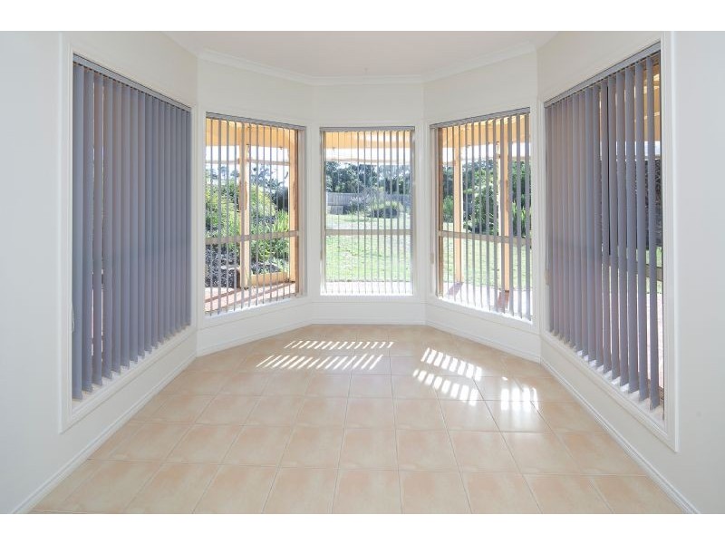 5 Bottlebrush Crt., Langwarrin VIC 3910