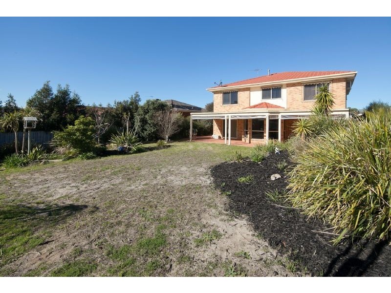 5 Bottlebrush Crt., Langwarrin VIC 3910