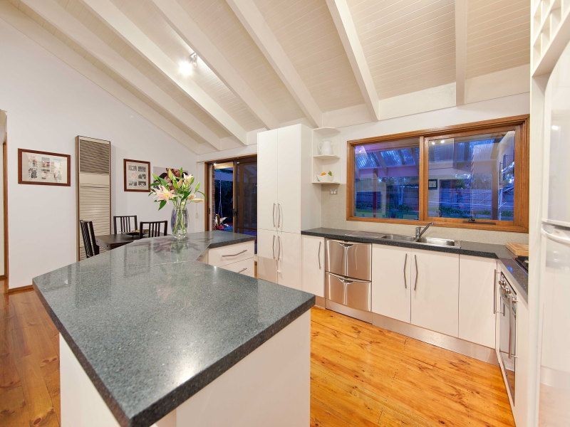 6 Green Acres Court, Langwarrin VIC 3910