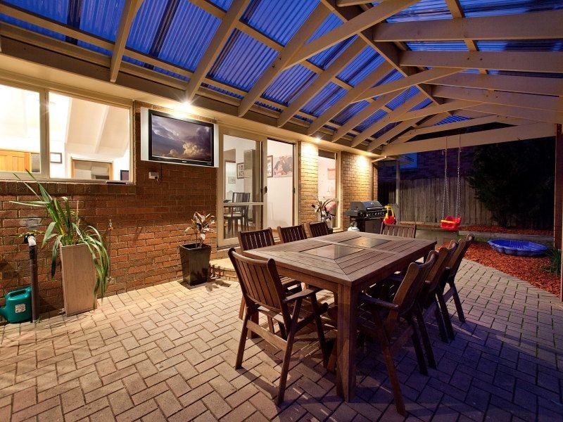 6 Green Acres Court, Langwarrin VIC 3910