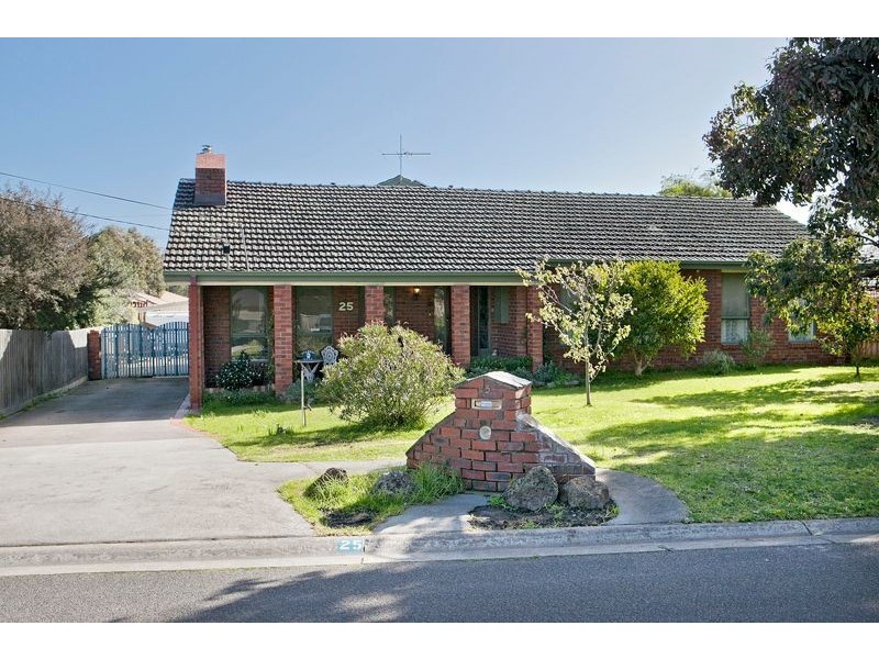 25 Myrtle Street, Langwarrin VIC 3910
