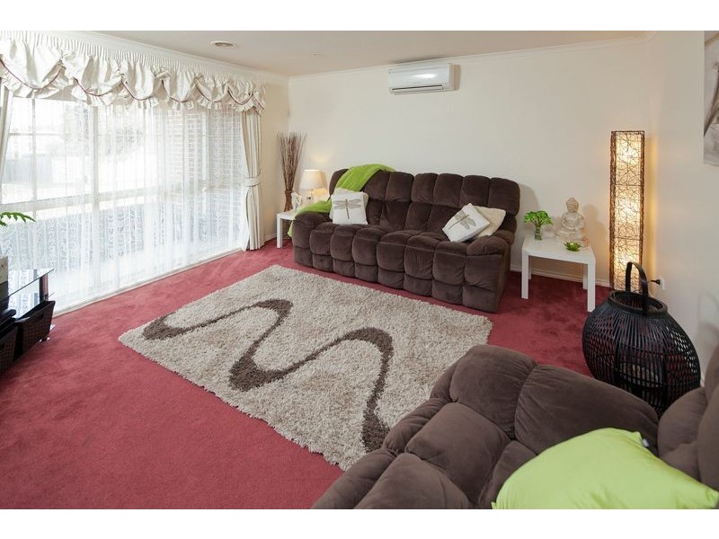 5 Jennifer Crt, Langwarrin VIC 3910