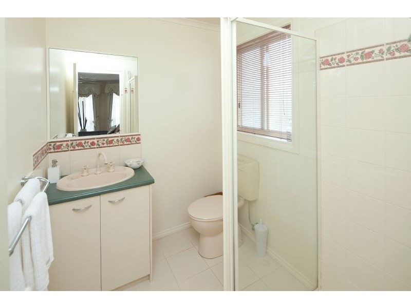 5 Jennifer Crt, Langwarrin VIC 3910