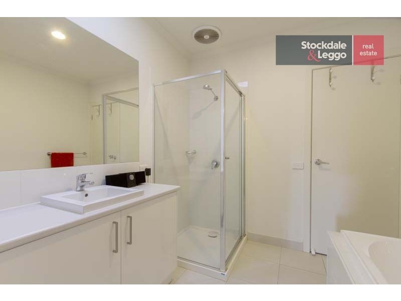 1/1 Warrenwood Place, Langwarrin VIC 3910