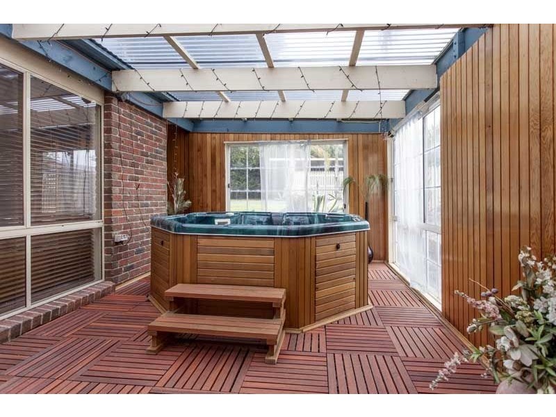 41 Huntingtower Crescent, Langwarrin VIC 3910