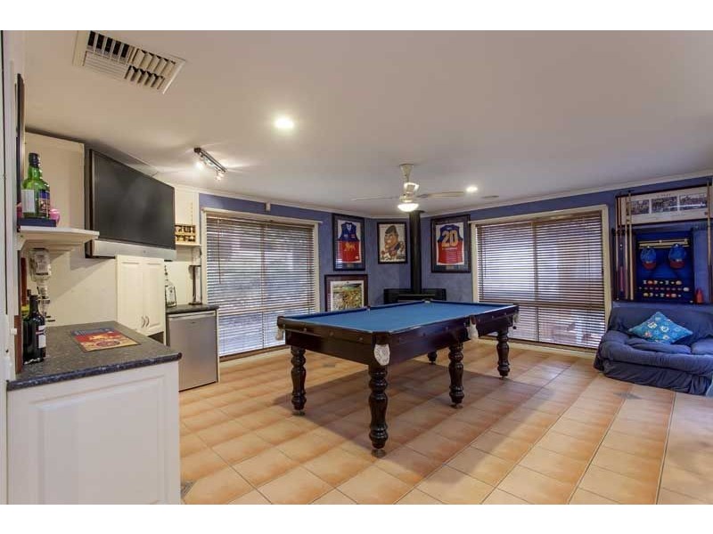 41 Huntingtower Crescent, Langwarrin VIC 3910