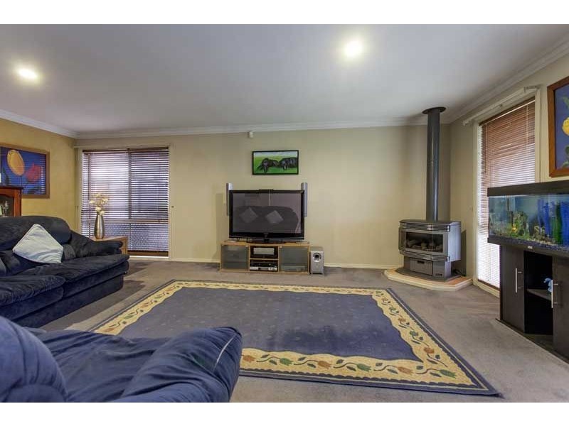 41 Huntingtower Crescent, Langwarrin VIC 3910