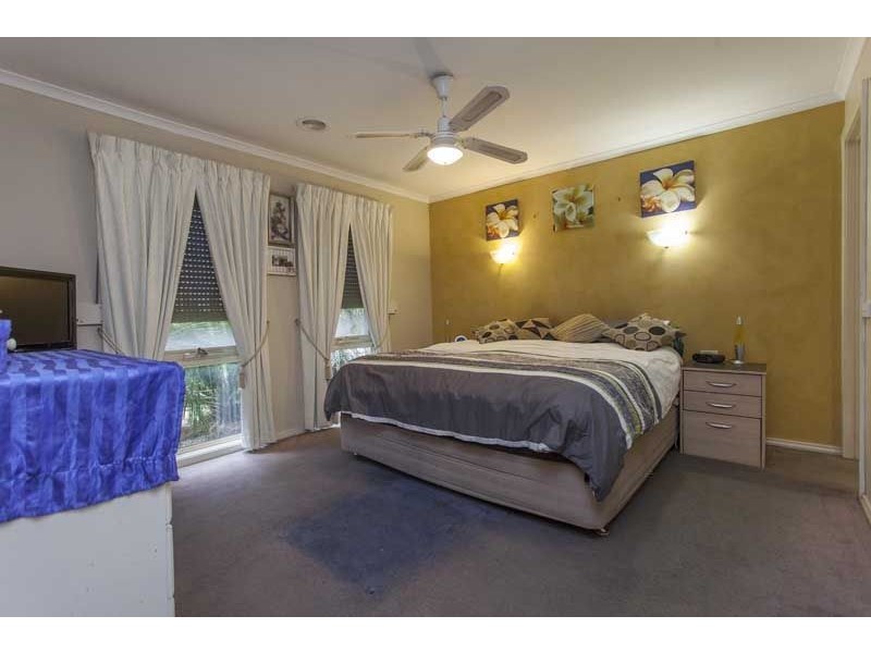 41 Huntingtower Crescent, Langwarrin VIC 3910