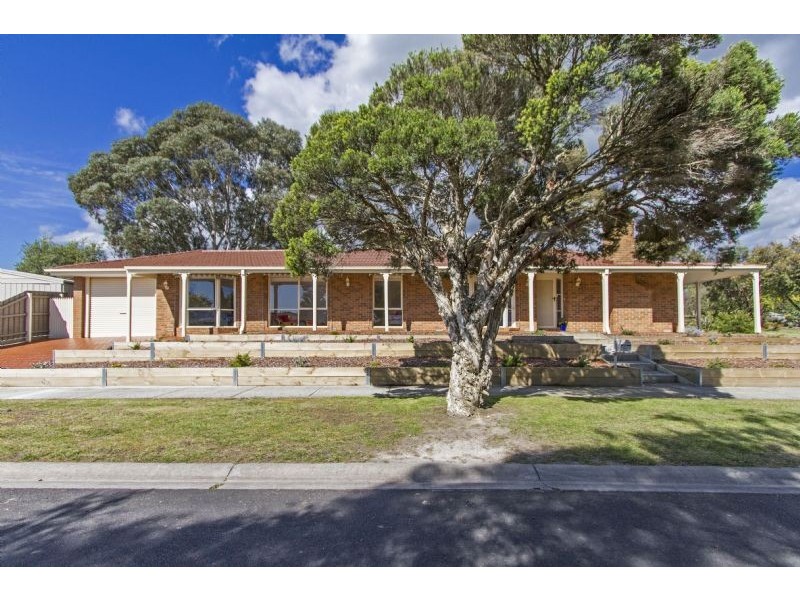 10 Casuarina Close, Langwarrin VIC 3910
