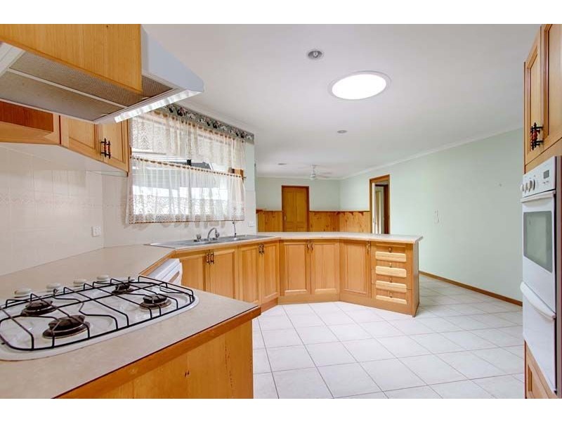 7 Oxley Court, Langwarrin VIC 3910