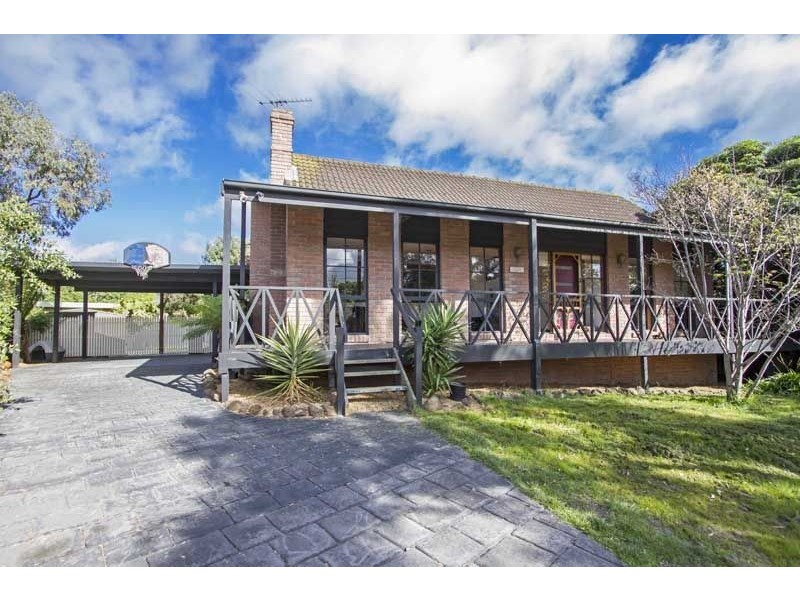 12 Lorraine Avenue, Langwarrin VIC 3910