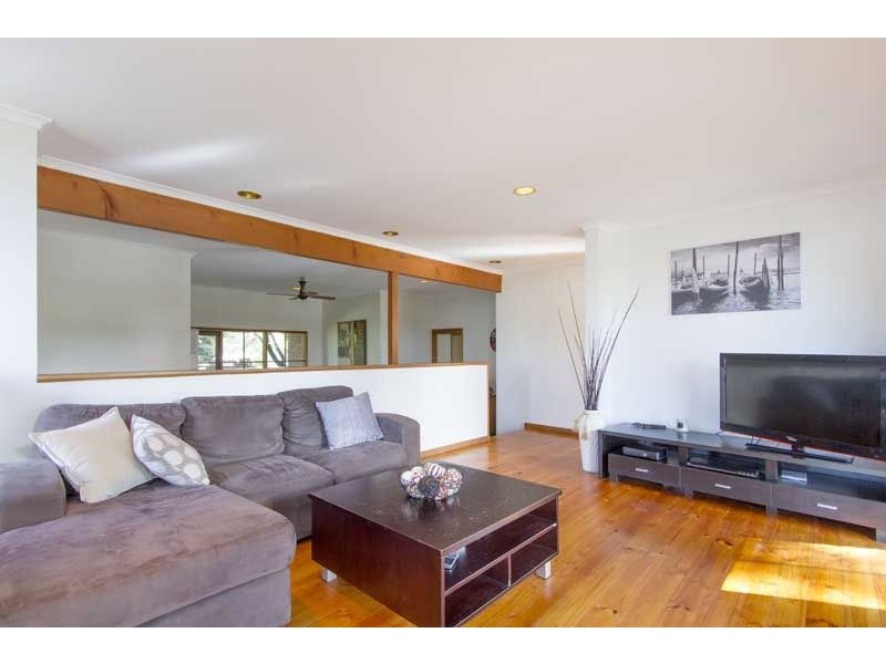 12 Lorraine Avenue, Langwarrin VIC 3910
