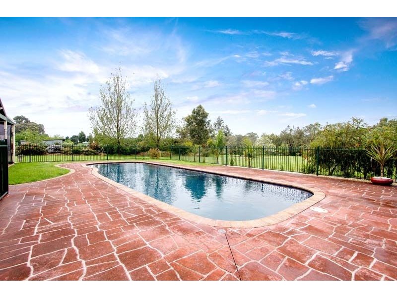 106 Weeroona Road, Langwarrin South VIC 3911