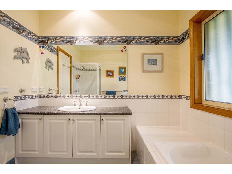 106 Weeroona Road, Langwarrin South VIC 3911