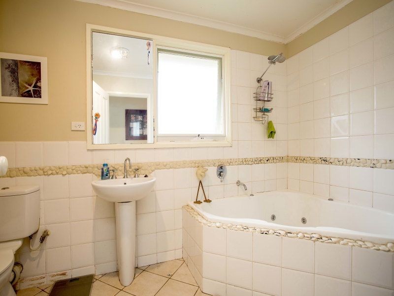 18 Sycamore Street, Langwarrin VIC 3910