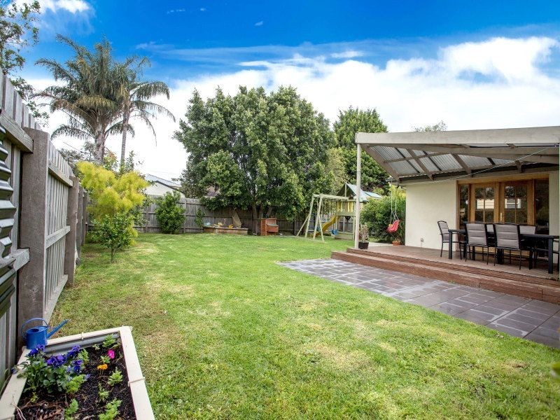 18 Sycamore Street, Langwarrin VIC 3910