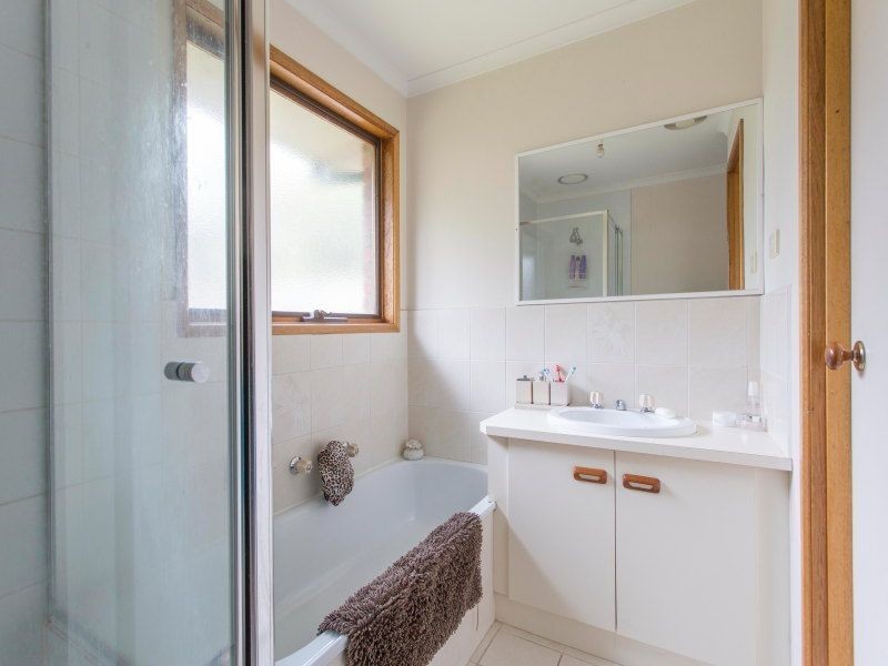 2 Kelly Drive, Langwarrin VIC 3910