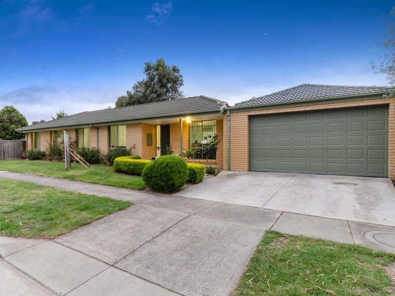 15 Raneen Drive, Langwarrin VIC 3910