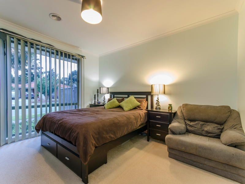 15 Raneen Drive, Langwarrin VIC 3910