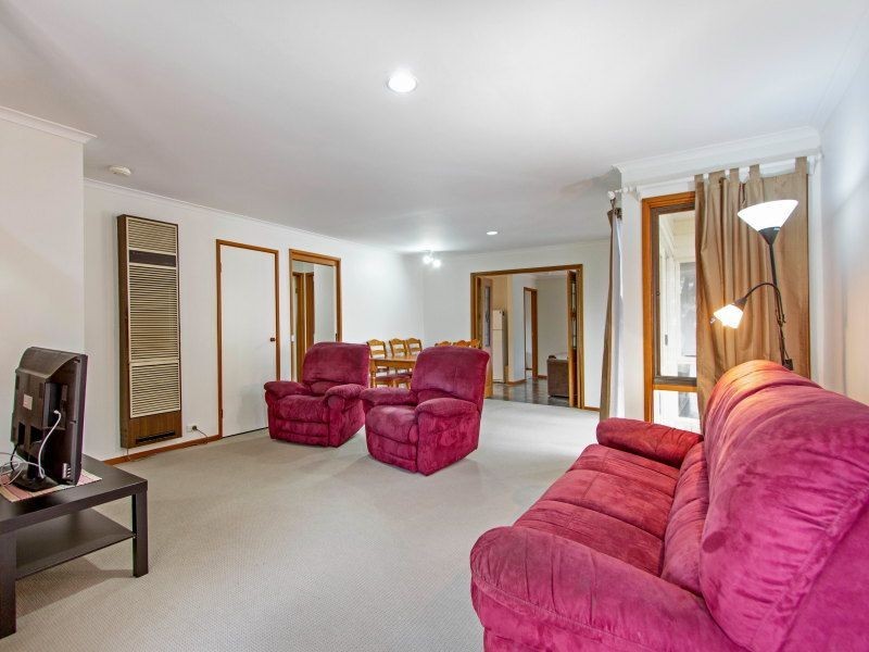 21 Burgess Drive, Langwarrin VIC 3910
