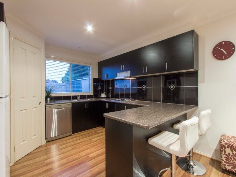 49 Laurel Crescent, Carrum Downs VIC 3201