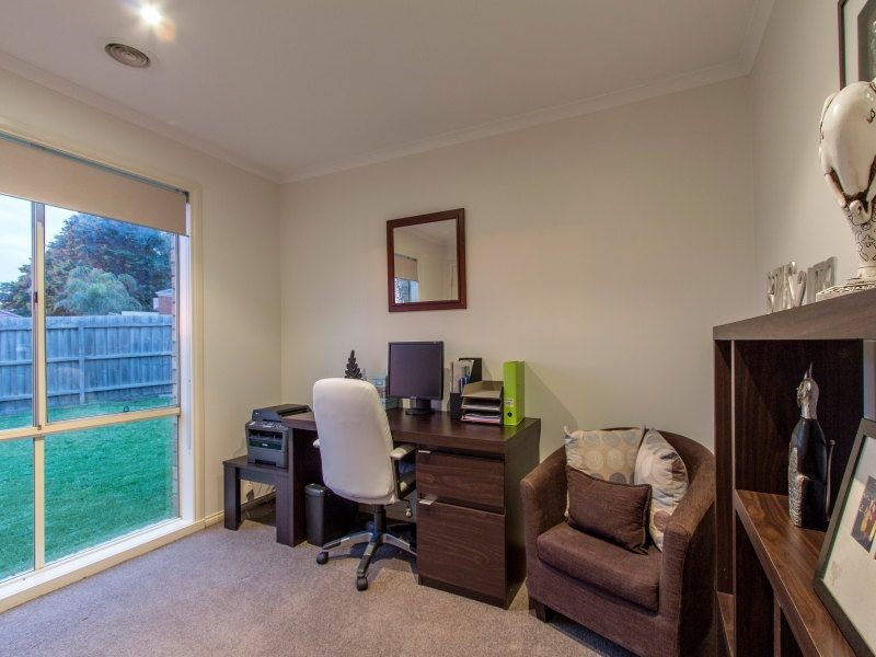 49 Laurel Crescent, Carrum Downs VIC 3201