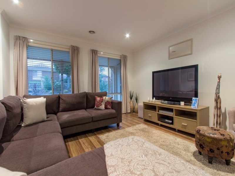 49 Laurel Crescent, Carrum Downs VIC 3201