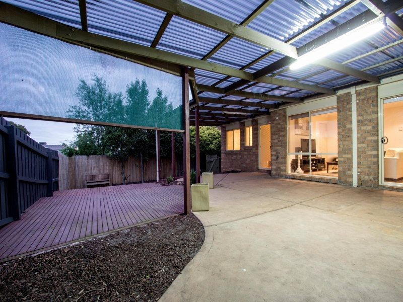 49 Laurel Crescent, Carrum Downs VIC 3201
