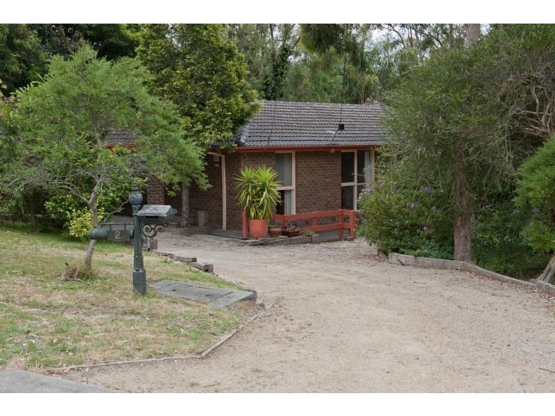 2 Oak Grove, Langwarrin VIC 3910