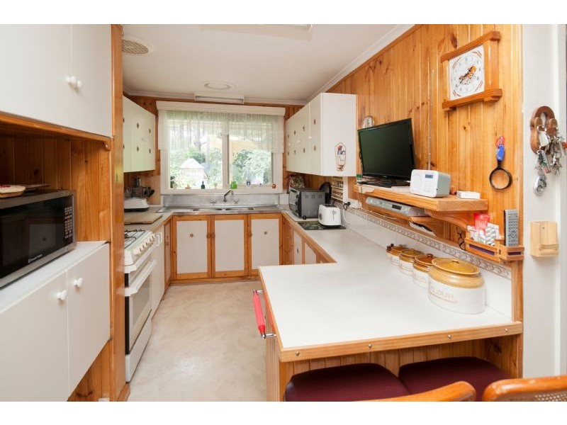 2 Oak Grove, Langwarrin VIC 3910