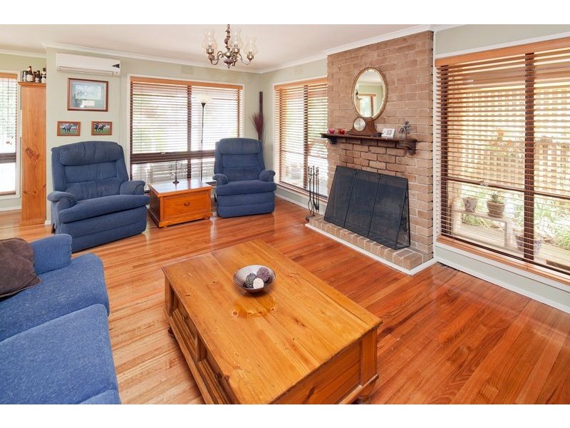 27 Paterson Avenue, Langwarrin VIC 3910