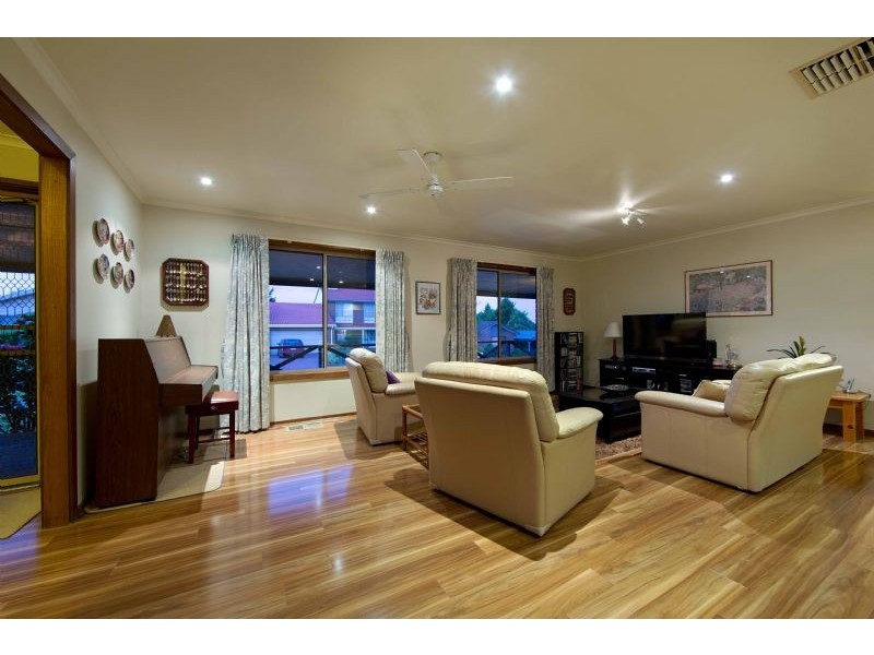 4 Beverley Court, Langwarrin VIC 3910