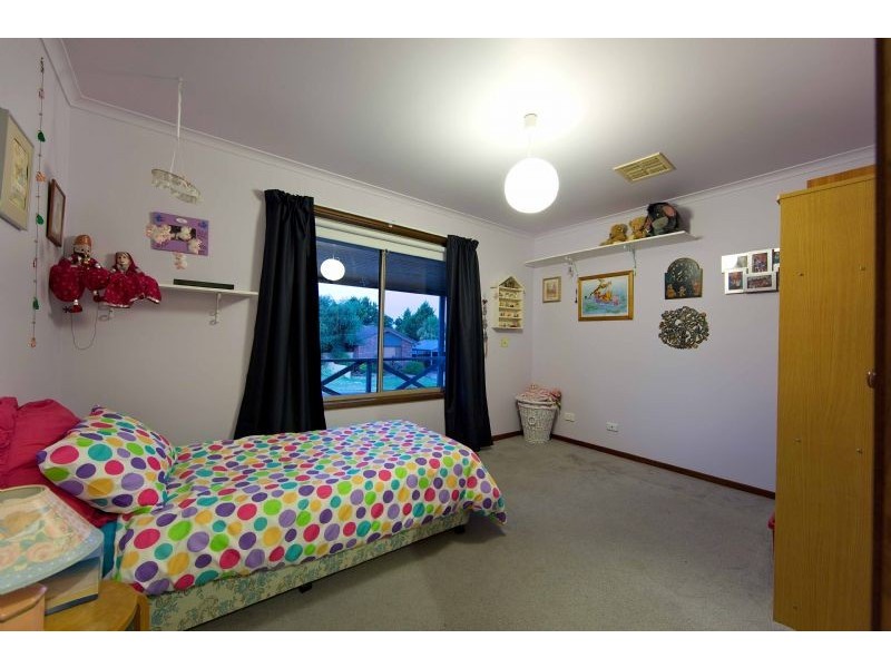 4 Beverley Court, Langwarrin VIC 3910